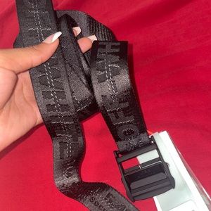 Off-white belt